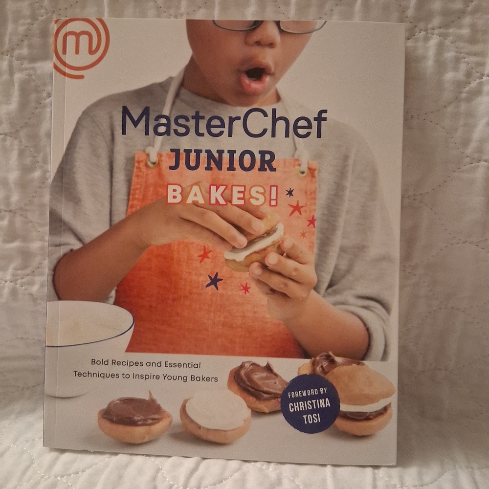 Junior Bakes! Kids Baking Book